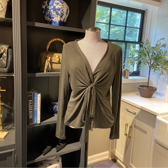 Lafayette 148 Heather Gray Knot Front Sweater – Size M - Picture 3 of 5